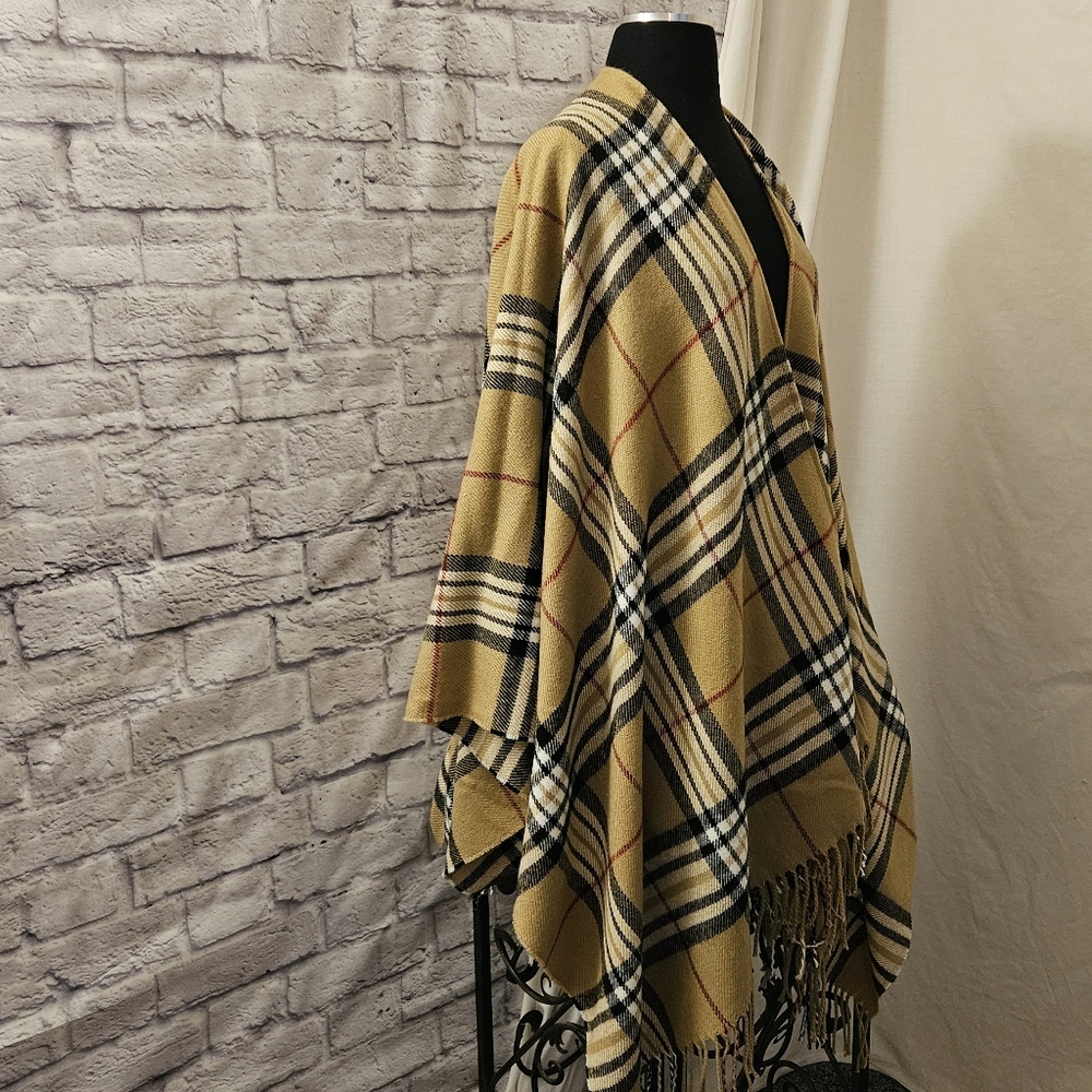 Burberry-Style Scarf / Shawl with Fringe - Picture 3 of 12